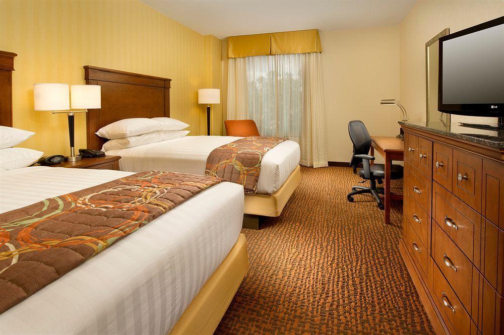 Drury Inn And Suites Denver Central Park Екстериор снимка